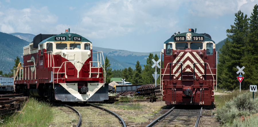 Trains, Engines, scenic train